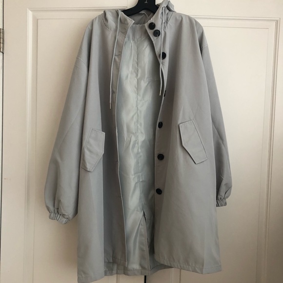 Raincoat ( NEW) Lightweight lined raincoat/hooded - Picture 1 of 6